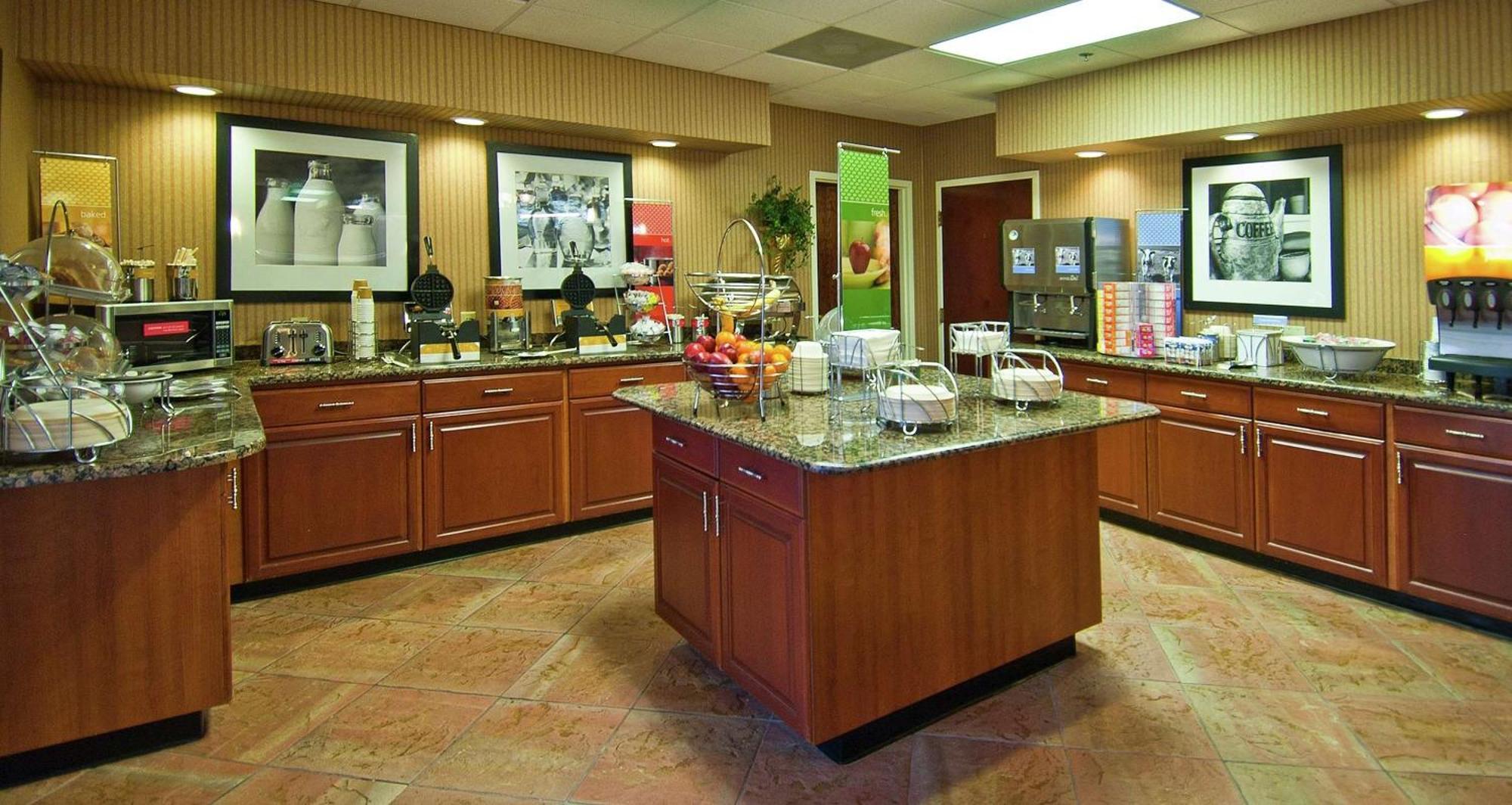 Hampton City-northwest Hotel 3*